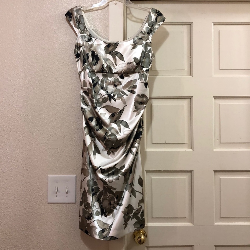 Host Pick! London Times Print Dress